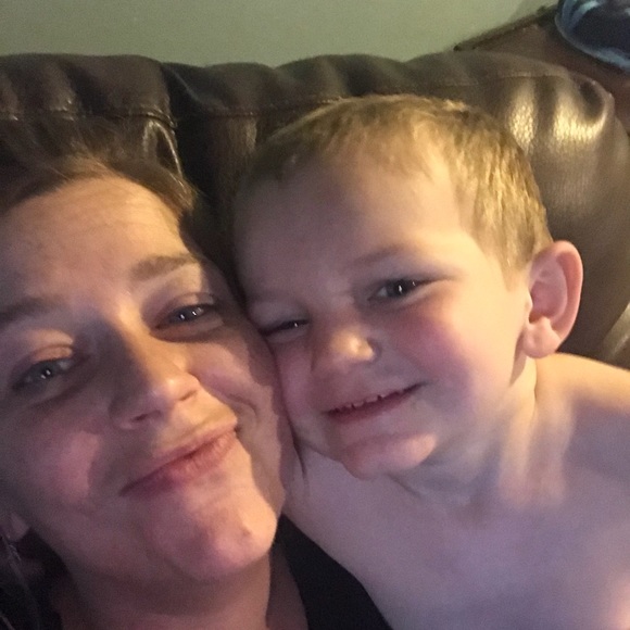 Meet your Posher, Leeann - Picture 5 of 6